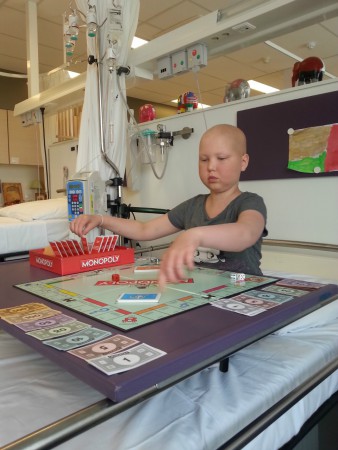 Isa moest en zou Monopoly spelen